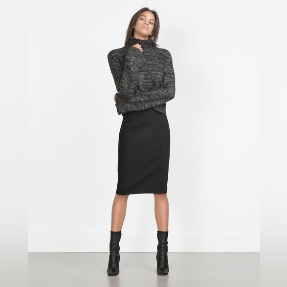 Black Pencil Skirt Below Knee Size Medium - Picture 4 of 5